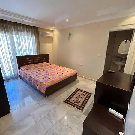 Cebeci 8 Apartment Mahmutlar
